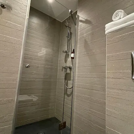 Szálloda Clapclap Hotel, Food & Bar Strasbourg