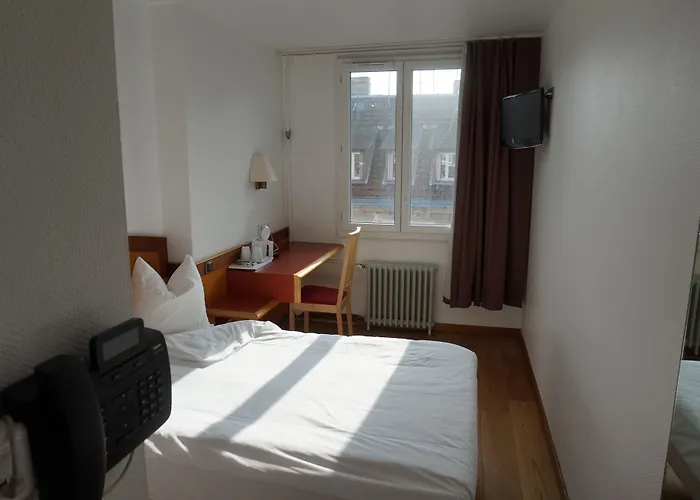 Clapclap Hôtel, Food&bar