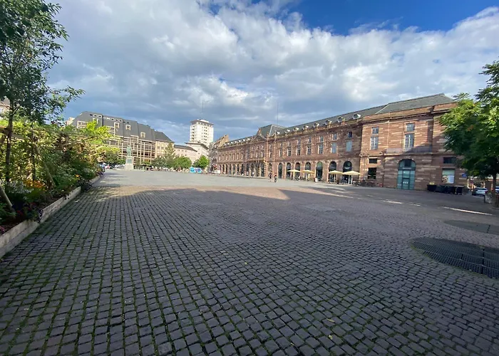 Clapclap Hôtel, Food&bar Hotel Straatsburg