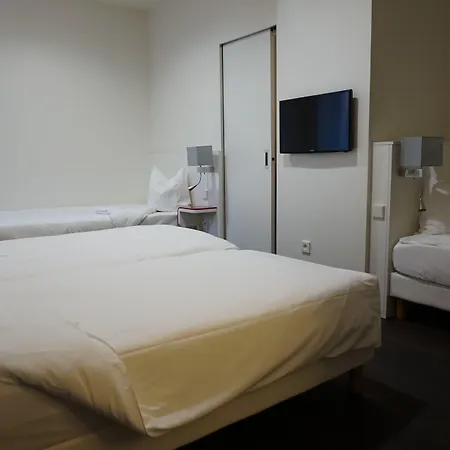 Clapclap Hotel, Food & Bar Страсбург